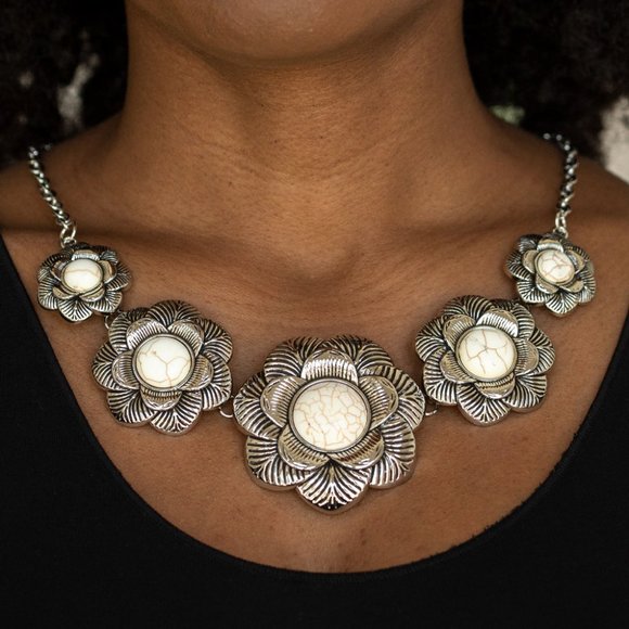 NWT Santa Fe Hills turquoise flower necklace set - Picture 1 of 3